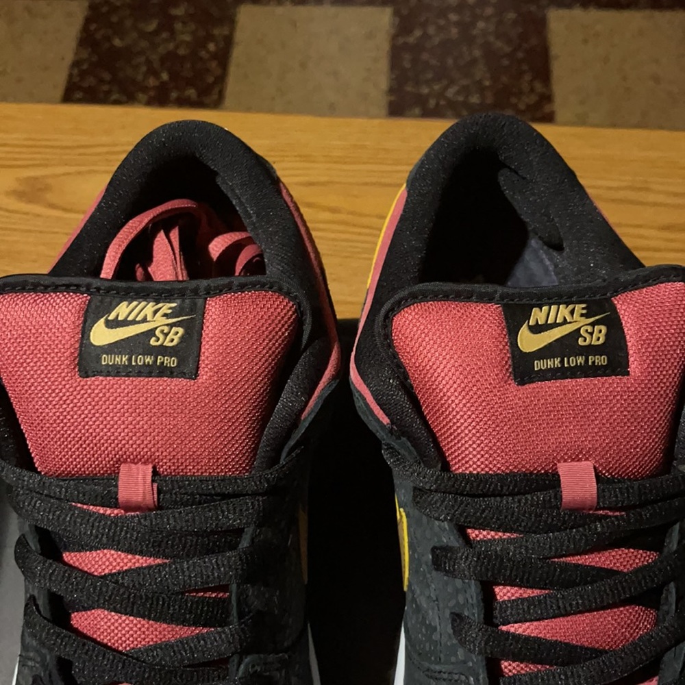 Nike SB Dunk `Walk Of Fame’ - Picture 8 of 10